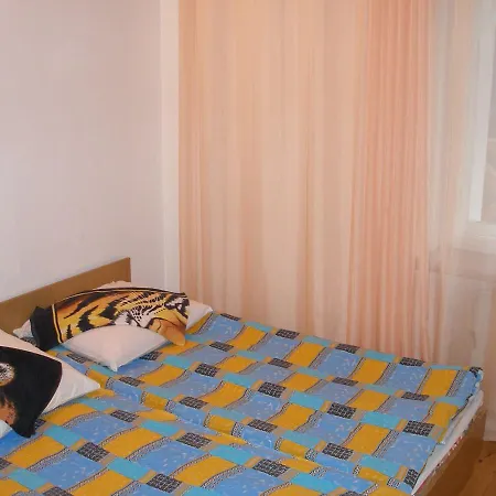 בית הארחה House *